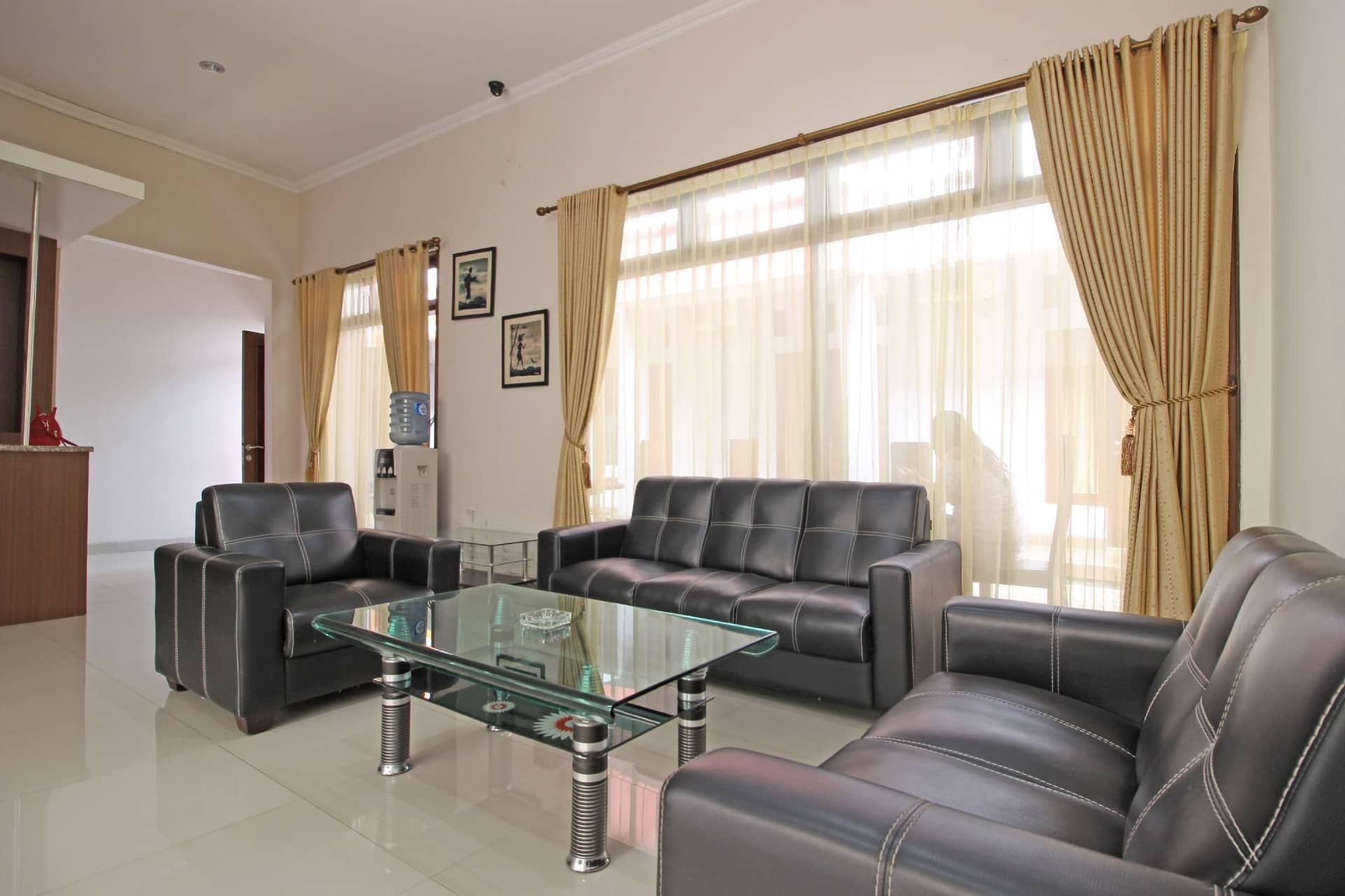 RedDoorz near Hartono Mall 3 RedDoorz near Hartono Mall 3