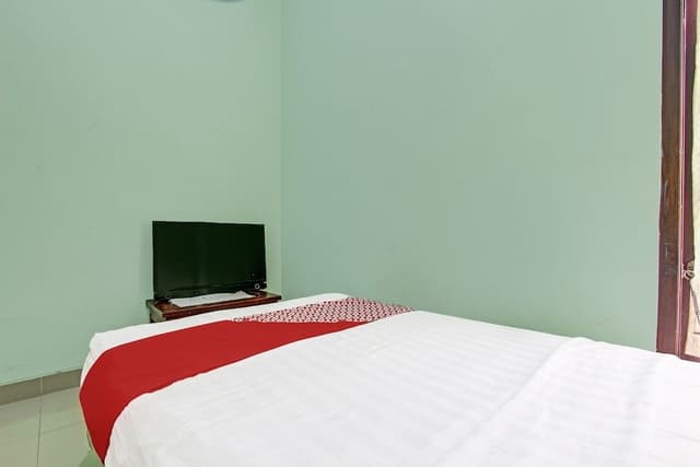 Economy Single Room