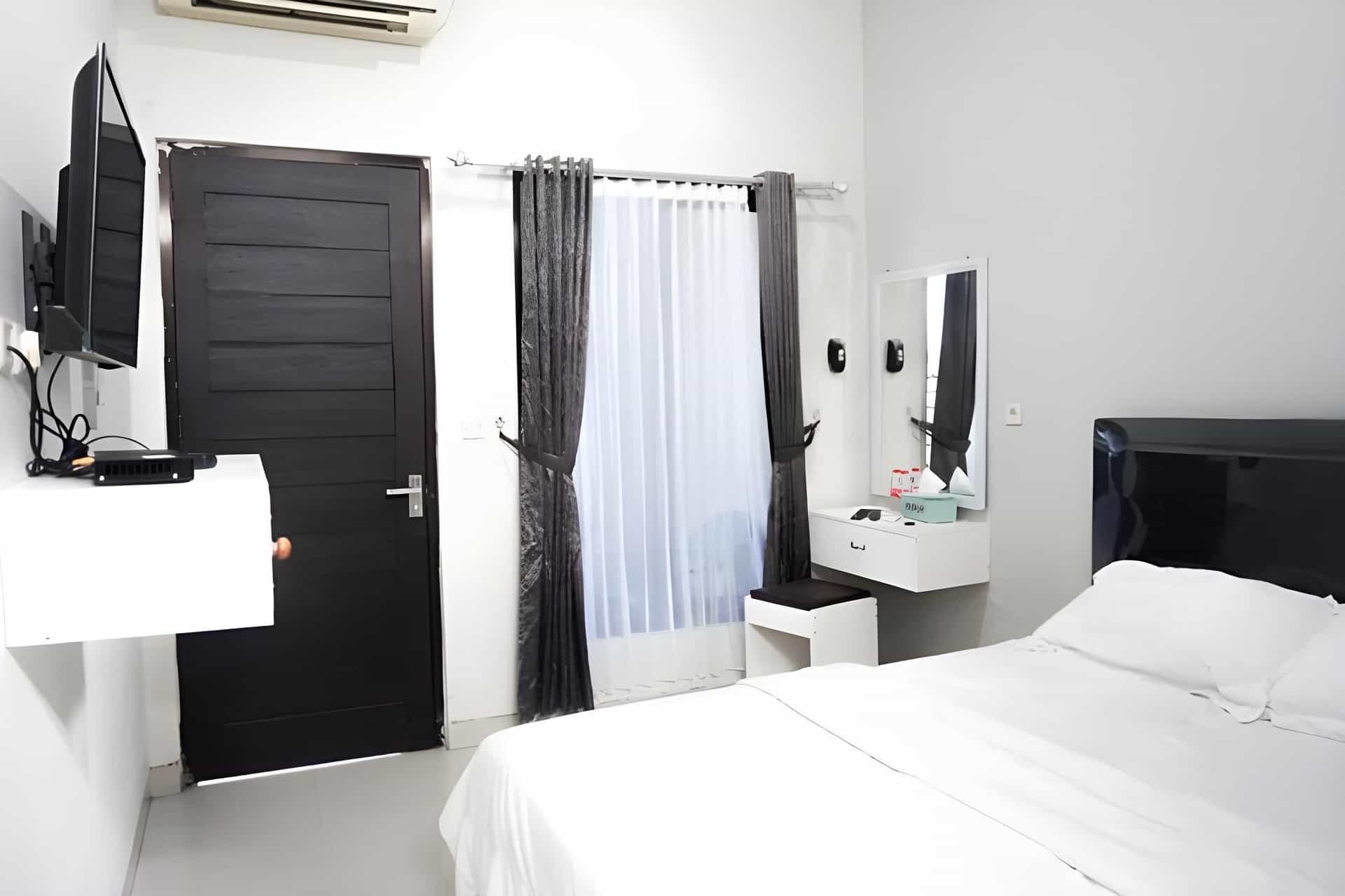 RedDoorz @ Berlian Homestay Malioboro Yogyakarta RedDoorz @ Berlian Homestay Malioboro Yogyakarta
