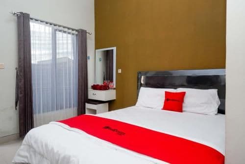 RedDoorz Room