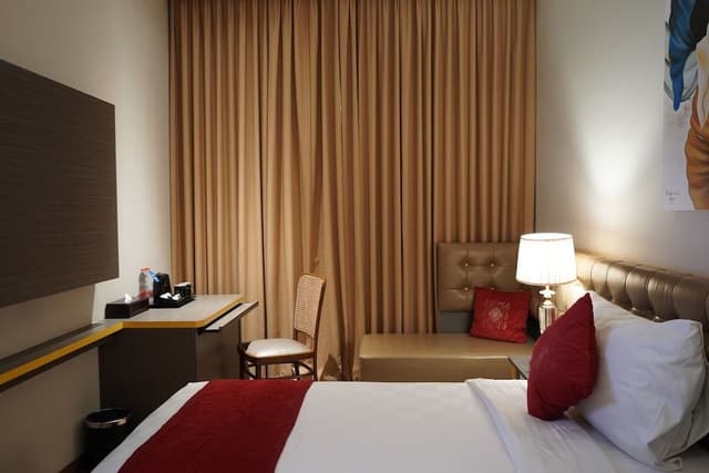 Deluxe Room, 2 Twin Beds, Non Smoking