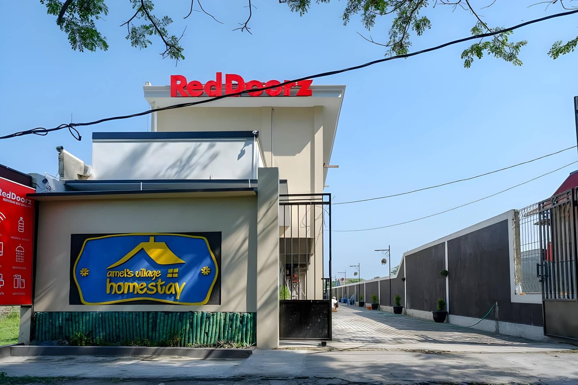 RedDoorz near Padang Golf Adisucipto RedDoorz near Padang Golf Adisucipto
