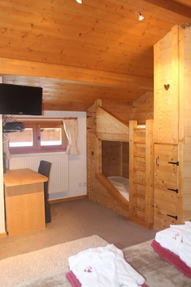 Chalet des Amis (3 Bedrooms)