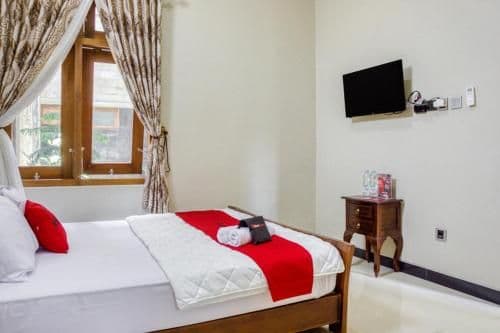RedDoorz Room