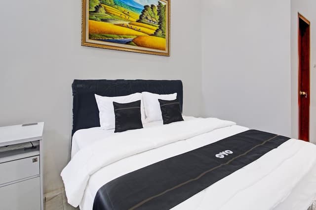 Basic Double Room