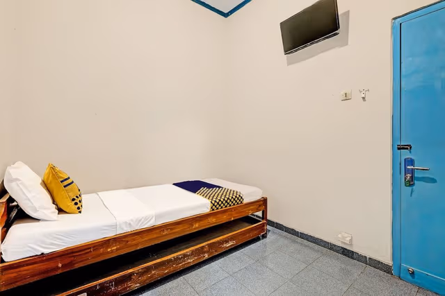 Economy Single Room