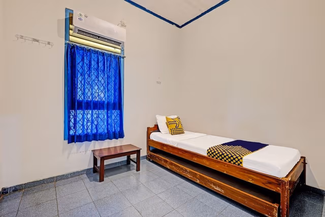Economy Single Room