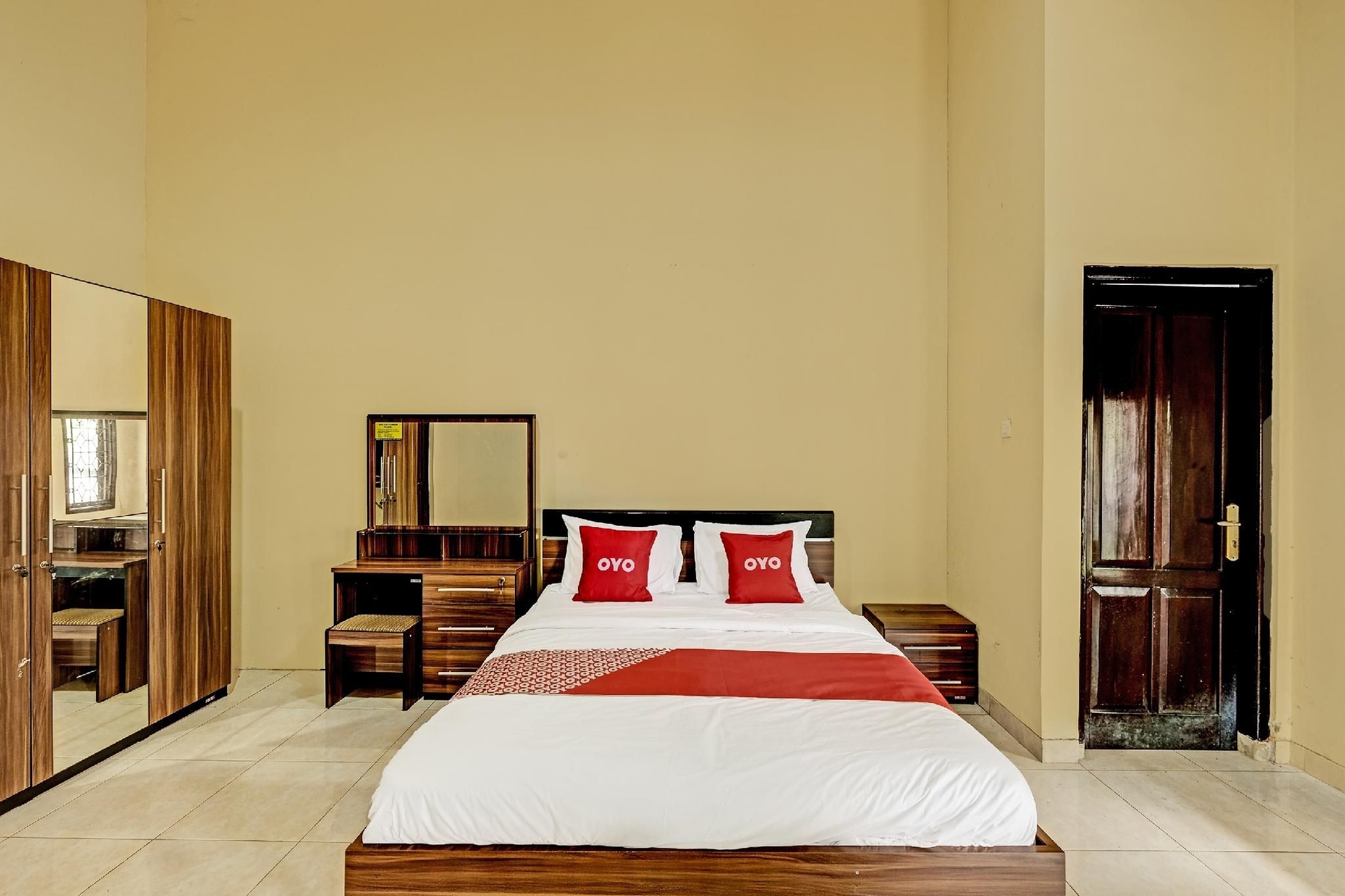 OYO 91522 Candi Gebang Guesthouse4
