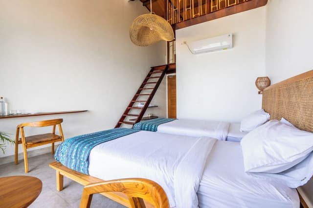 Deluxe Room, Multiple Beds, Sea View