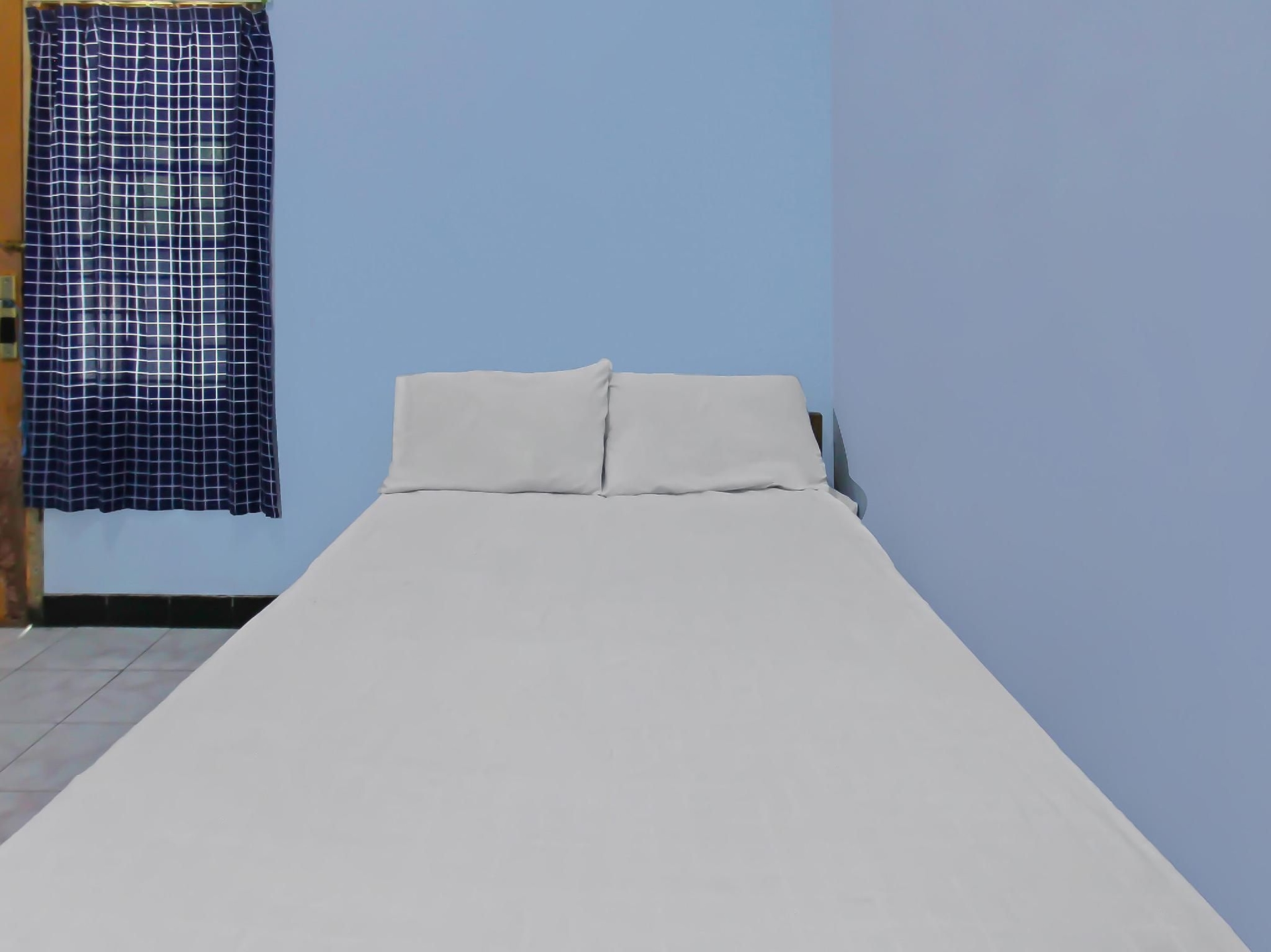 SPOT ON 92567 Jati Homestay Near Taman Suranadi1
