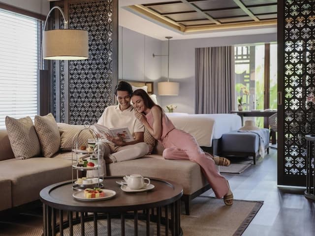 Suite, 1 King Bed, Garden View, Courtyard Area (with Plunge Pool)