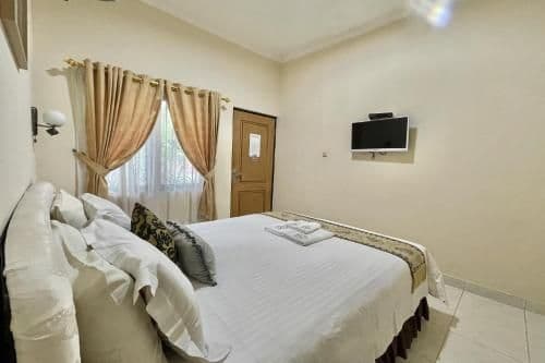 Deluxe Double Room with Balcony