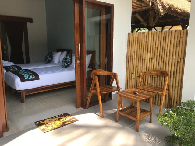 Cozy Twin Room