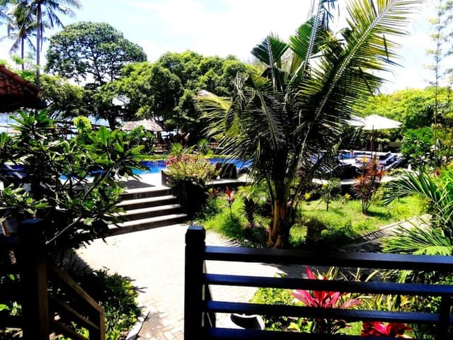 Family Pool Bungalow