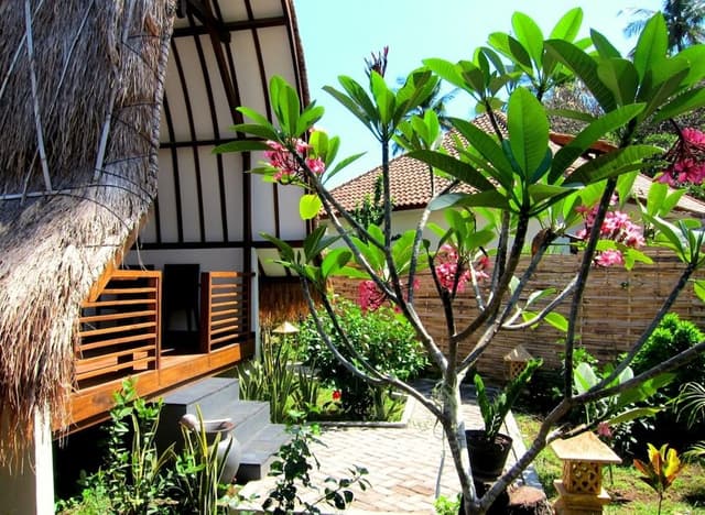 Garden Pool Bungalow