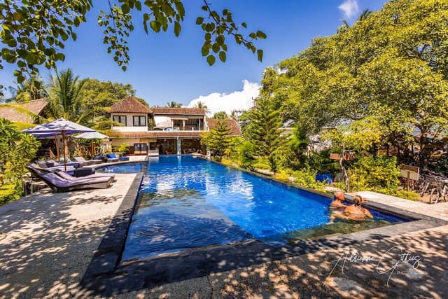 Sea view Poolside Bungalow