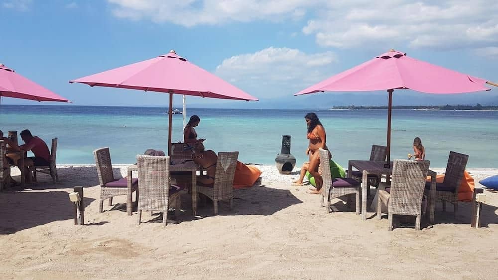 Meno Mojo Beach Resort Meno Mojo Beach Resort