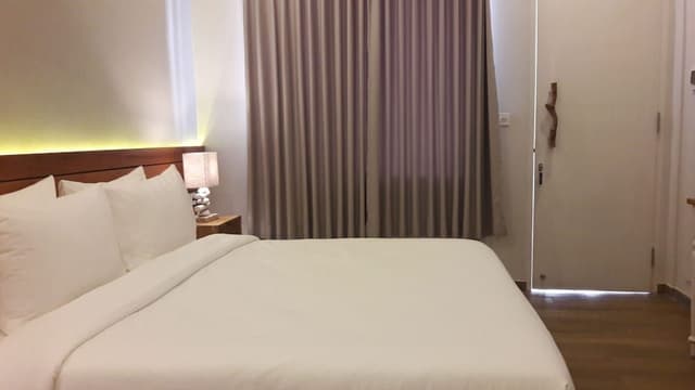 King Room with Pool View