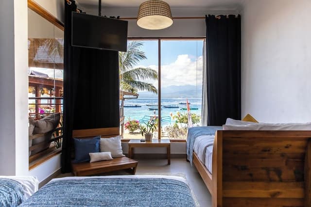 Sea View Triple
