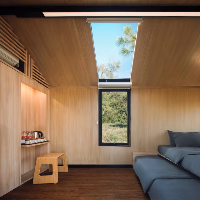 Executive Cabin, 2 Queen Beds, Mountain View