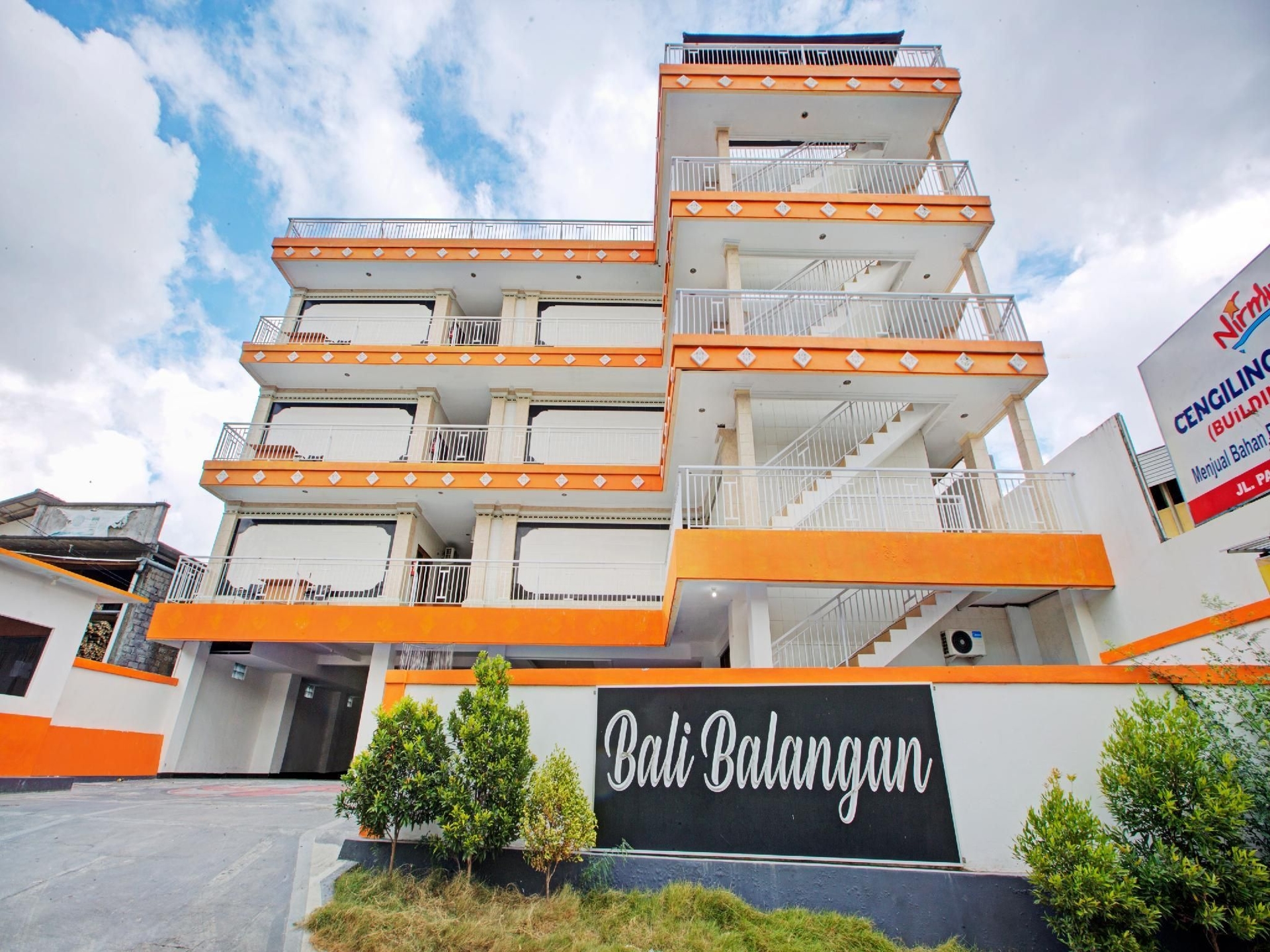 โอโย 2463 บาหลี บาลังกัน โฮเต็ล (OYO 2463 Bali Balangan Hotel)0