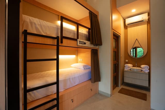Dormitory for 4 People - Female Only