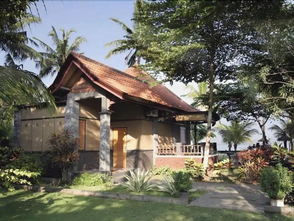 Nugraha Lovina Seaview Resort & Spa Nugraha Lovina Seaview Resort & Spa