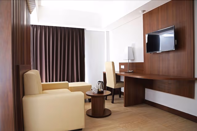 Suite, 1 King Bed