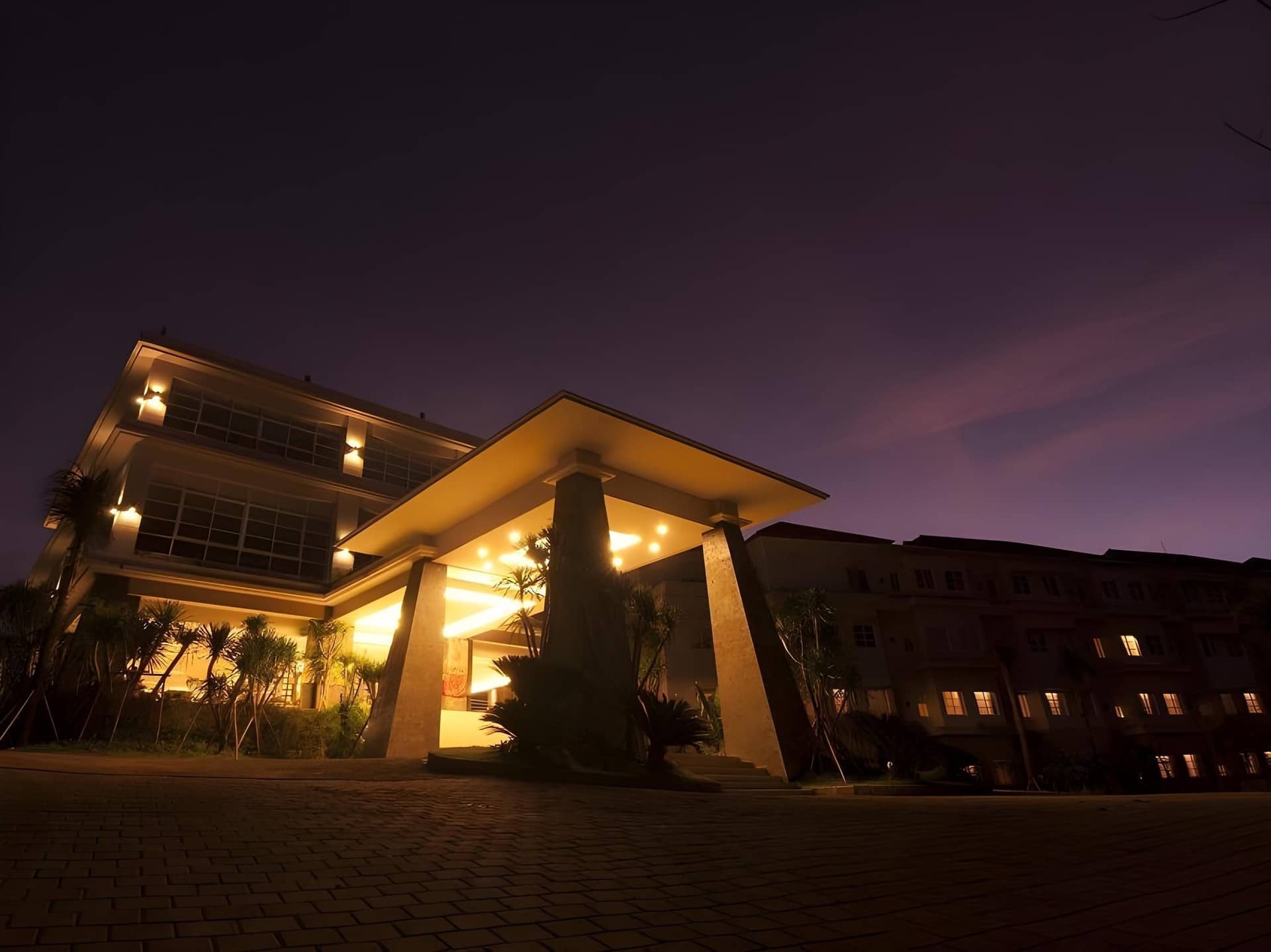 โรงแรมโลริน นิว กูตา โรงแรมโลริน นิว กูตา