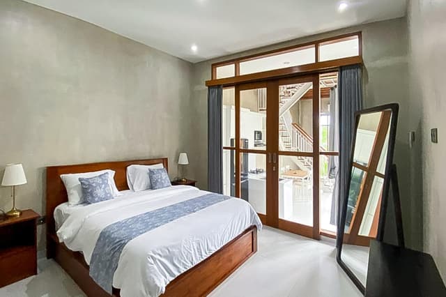 2 Bedroom