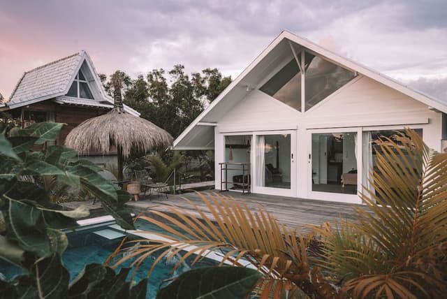Pool House