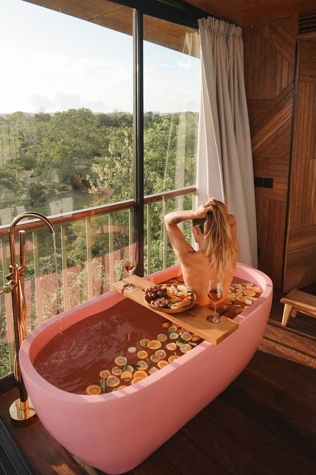 Panoramic Room
