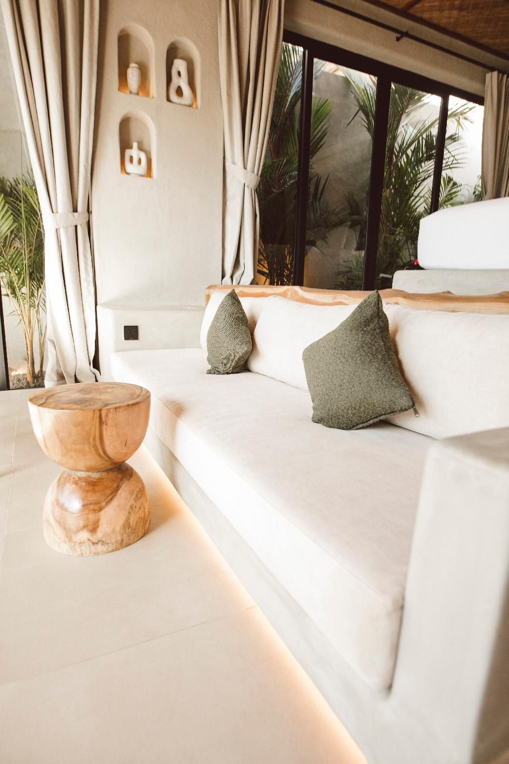 1 ห้องนอน 1 ห้องน้ำส่วนตัว ขนาด 81 ตร.ม. – อูลูวาตู (Sivana Villas)1