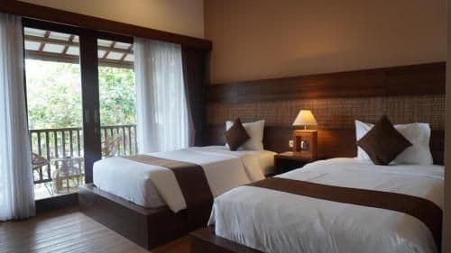 Standard Twin Room with Balcony