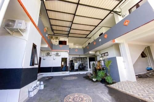 Kana Guest House Mitra RedDoorz Kana Guest House Mitra RedDoorz