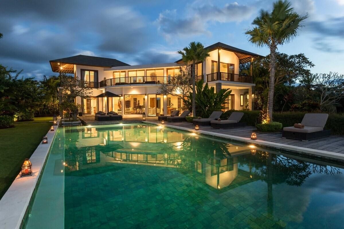 วิลลา 6 ห้องนอน 6 ห้องน้ำส่วนตัว ขนาด 3200 ตร.ม. – นูซา ดูอา (Villa Uma Nina by Nakula)0