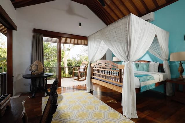 6-Bedroom Panoramic View Villa