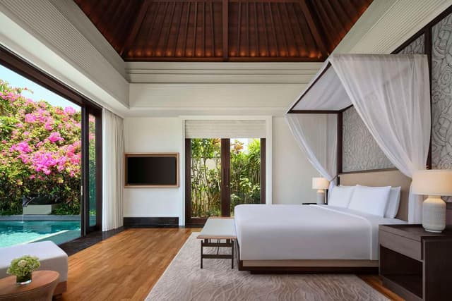ONE BEDROOM FAMILY POOL VILLA