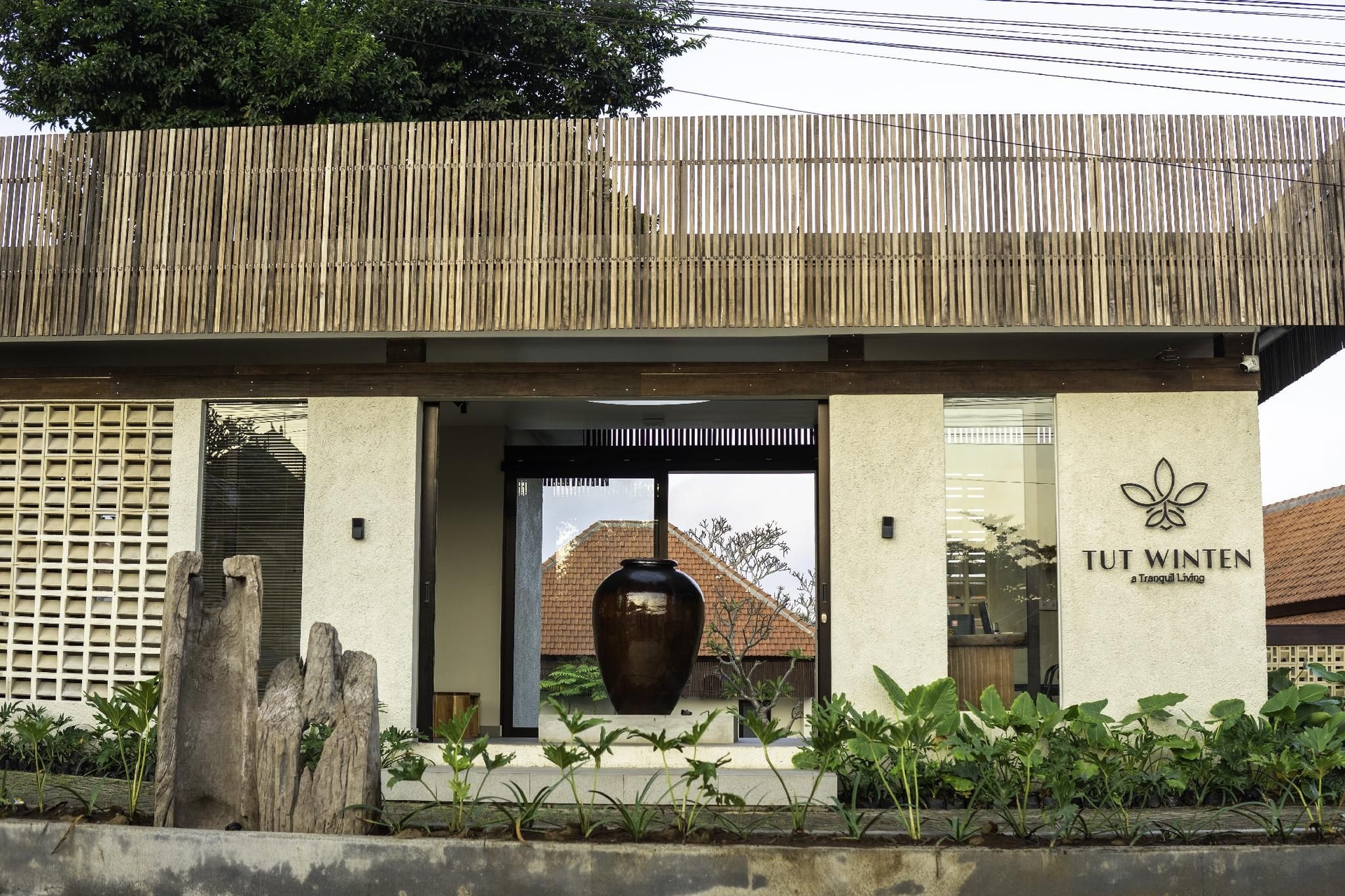 วิลลา 16 ห้องนอน 16 ห้องน้ำส่วนตัว ขนาด 100 ตร.ม. – บาดุง (Tut Winten Villa Ubud)0