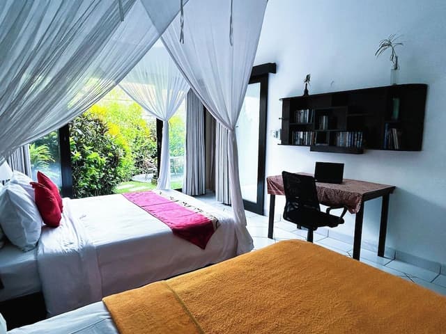 Grand Villa