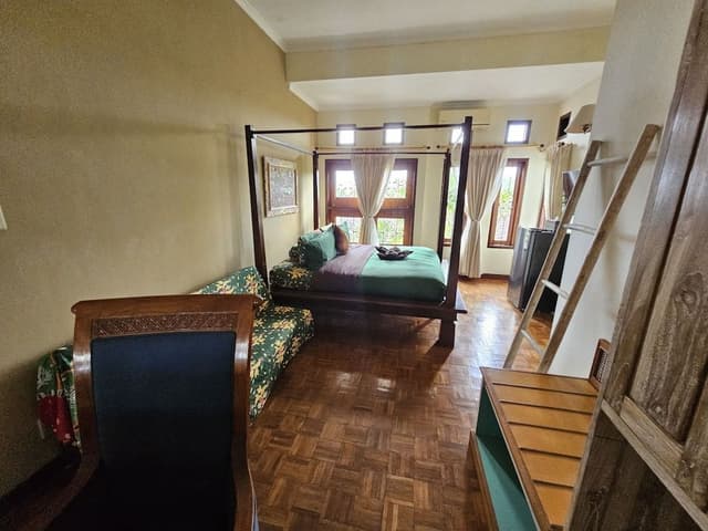 Junior Suite, 1 King Bed with Sofa bed, Hill View