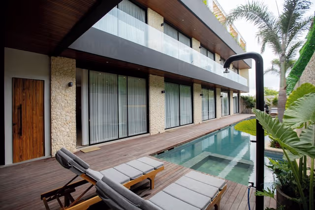 Comfort Apartment, Pool View