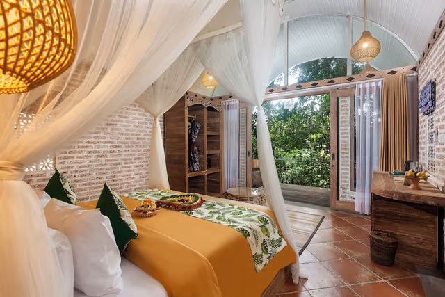 Suite with Garden View