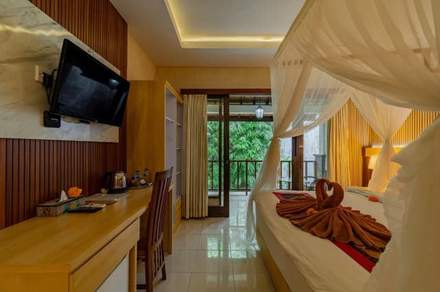 Deluxe Jungle View Double Room