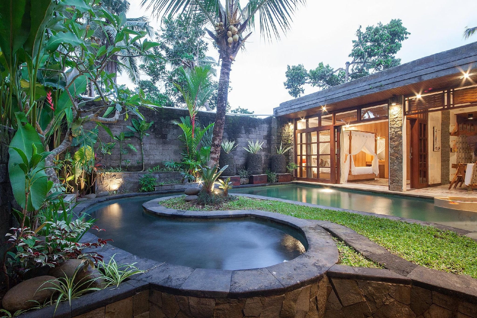นิดิ อูบุด วิลล่า (Nidhi Ubud Villas)0