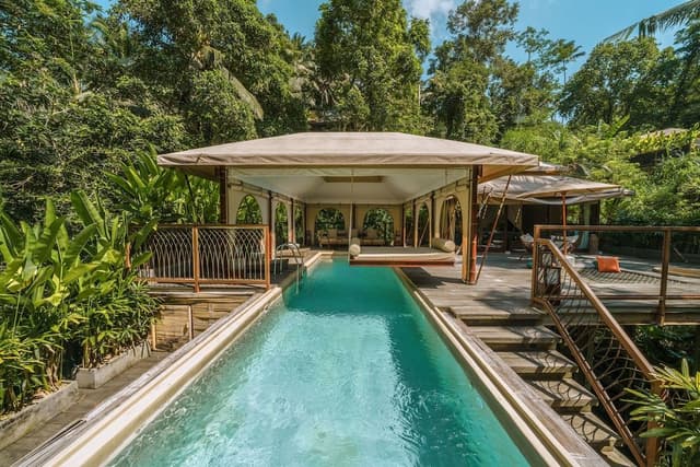 One Bedroom Sensual Infinity Pool Tent