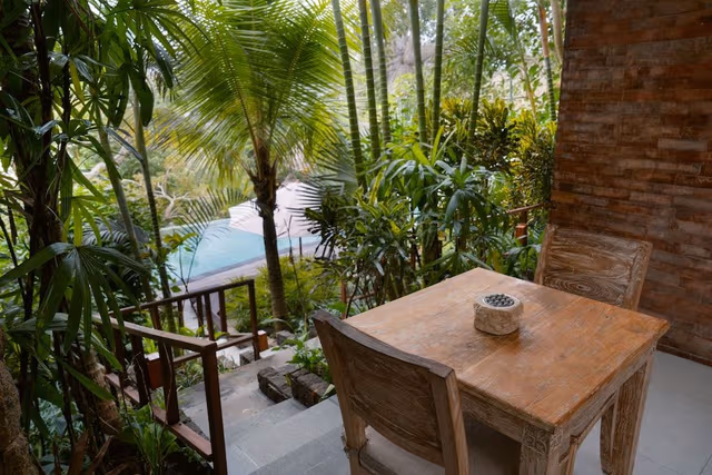 Suite with Pool Access