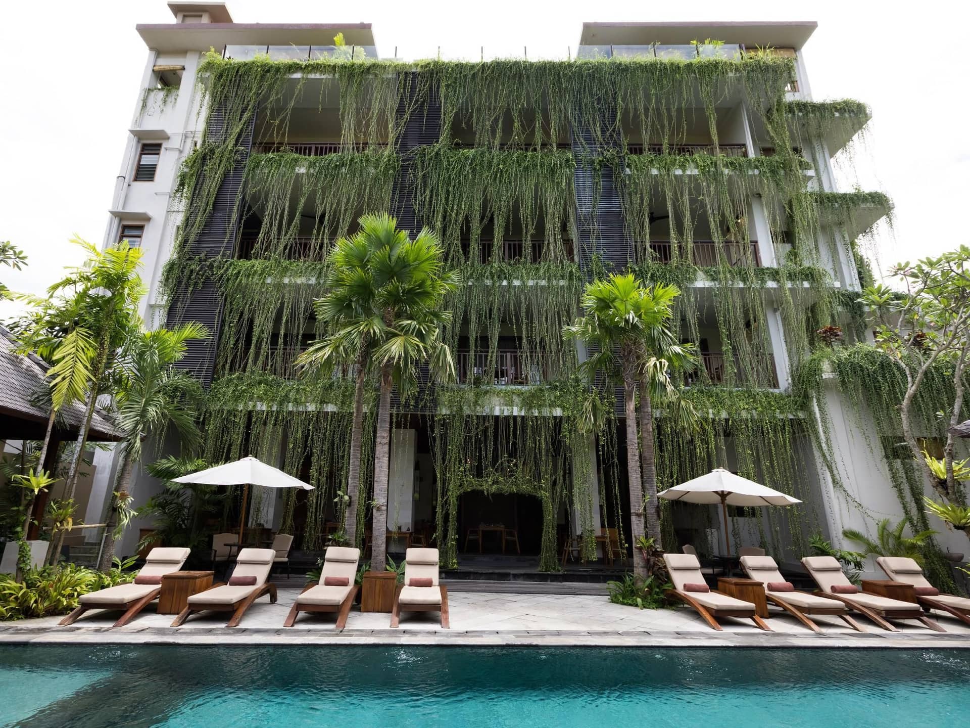โรงแรมอบุดวิลเลจ โรงแรมอบุดวิลเลจ