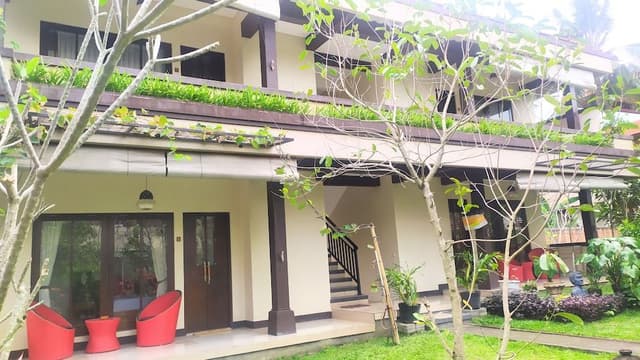 Deluxe Double Room (AC)