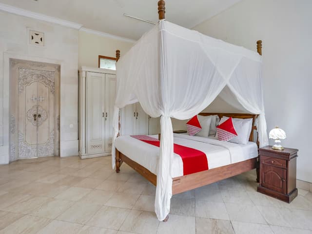 One Bed Room